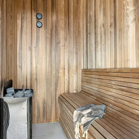 Beautiful In With Sauna